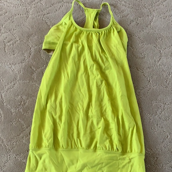 Lululemon tank top with sports bra attached. 4 - Picture 2 of 2